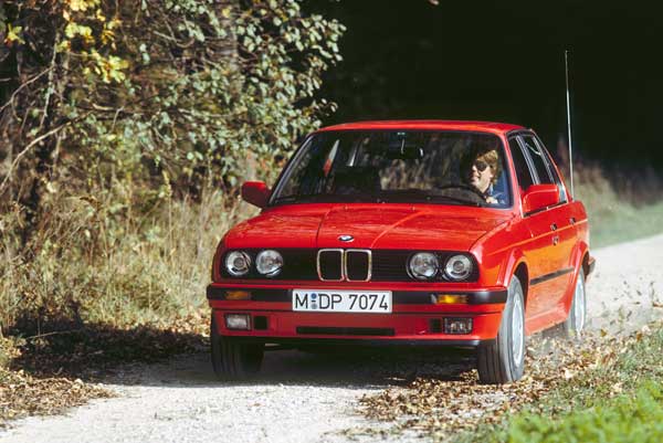 BMW 325iX E30 autó összkerékhajtás történelem