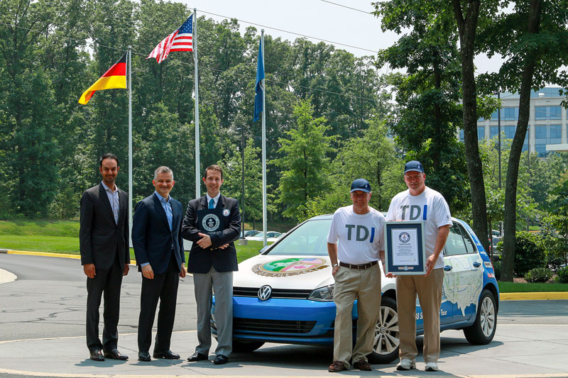 Volkswagen Golf TDI Clean Diesel új Guinness-világrekord fogyasztás terén