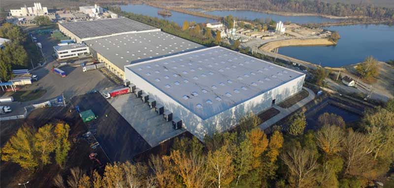 Vácon avatták a Michelin új logisztikai központját