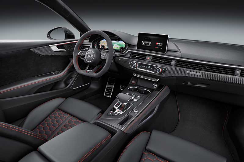 Itt a korszerű Audi RS 5 Coupé