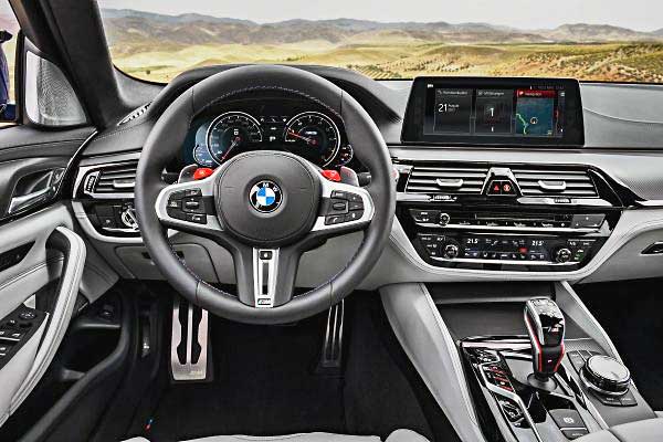 A korszerű BMW M5