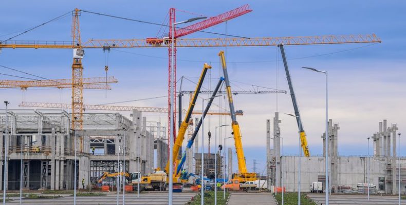 A BMW Group több mint 2 milliárd eurót fektet be Debrecenben épülő gyárába 2025 végéig