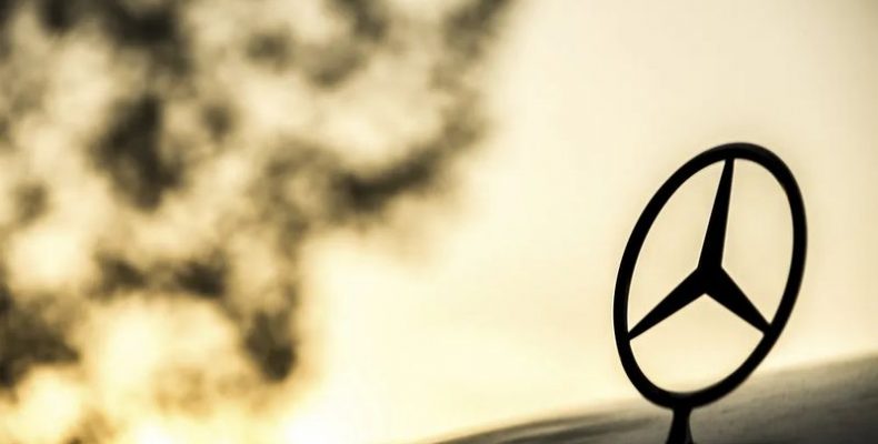 A Mercedes-Benz erős negyedik negyedév után csaknem azonos mennyiségű gépkocsit forgalmazott múlt évben